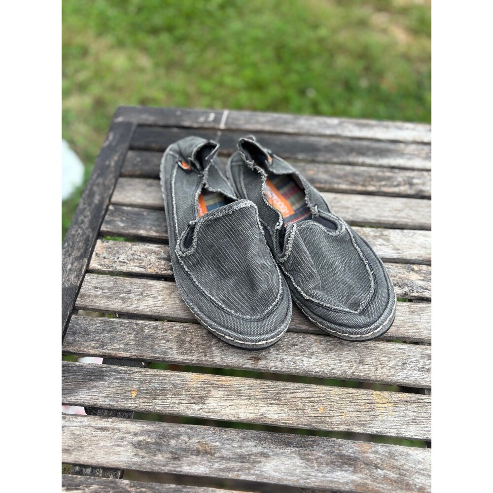 ROCKET DOG CANVAS SLIP ON SHOES SIZE 7.5M